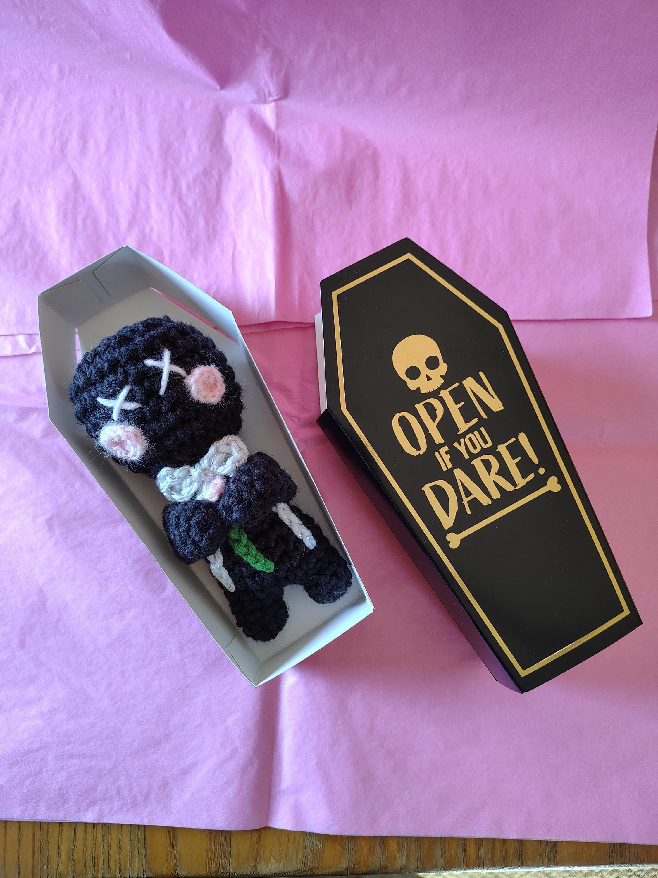 Gothic Pin Cushion, Dead Man Voodoo Poppet Spooky Home Decor - Thumbnail 3