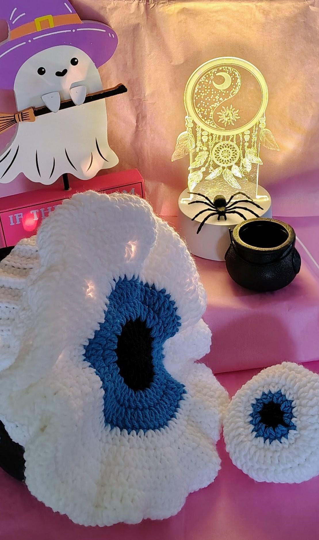 Evil Eye Crochet Hat for You and Your Familiar - Thumbnail 5