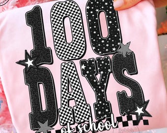 Camiseta de 100 días de clases, camiseta moderna para profesor, camiseta de leopardo a cuadros blancos y negros, diseño gráfico de camiseta para profesor.