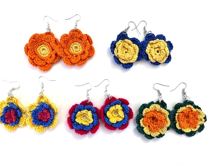 Lovely Flower Earrings / Crochet Thread Flower Earrings