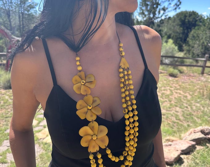Tagua and Acai Seed Necklace/ Flower Tagua Necklace/ Boho Necklace| Statement Necklace| Green Necklace