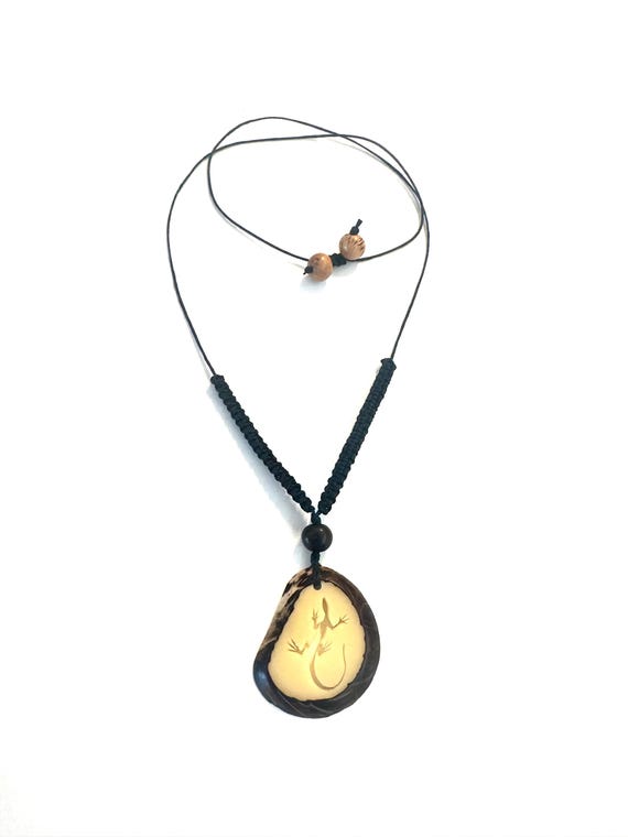 Tagua Pendant Necklace with Lizard Figure – Handmade Hippie Jewelry