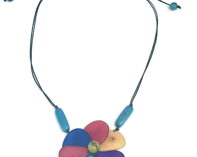 Adjustable Tagua Nut Flower Pendant Necklace, Eco Fashion, Eco Friendly, Boho Jewelry