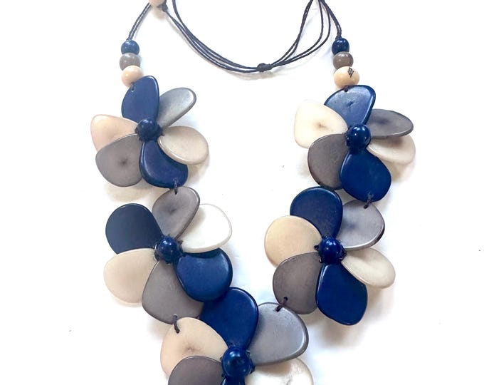 Tagua Flower Adjustable Necklace| Boho Jewelry| Tagua Jewelry | Flowers Necklace| Boho chic