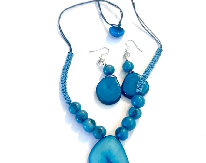 Tagua Nut Necklace and Matching Earrings Set
