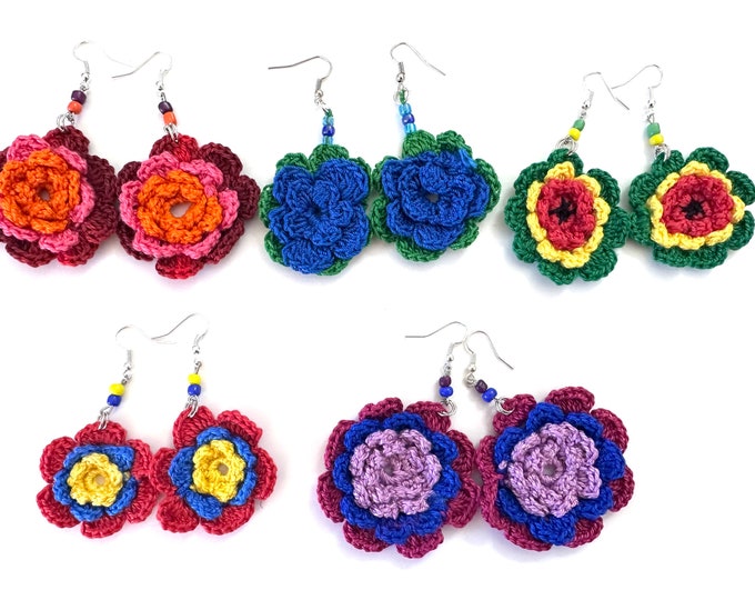 Lovely Flower Earrings / Crochet Thread Flower Earrings