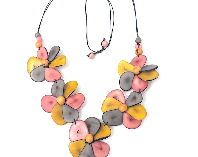 Tagua Flower Adjustable Necklace| Boho Jewelry| Tagua Jewelry | Flowers Necklace| Boho chic