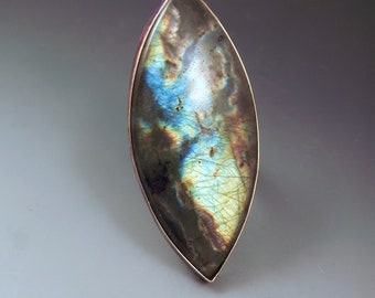 Labradorite Ring- INCREDIBLE Spectrolite- Rainbow Patina- Metal Art- RedPaw- Labradorite Statement Ring