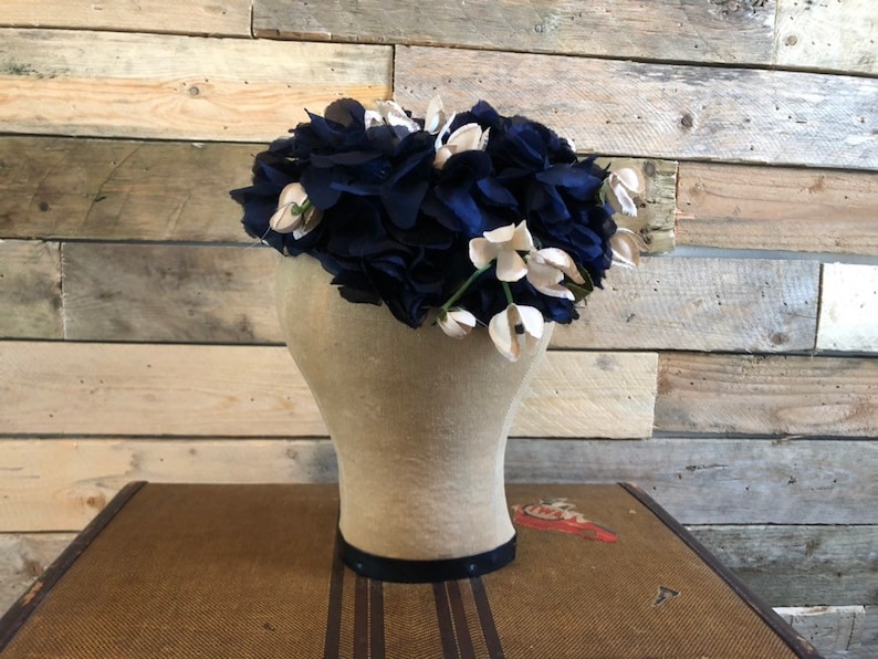 1950s Hat Vintage Hat Womens Hat Union made Mid-century Hat Floral Millinery Hat Vintage Navy /& Cream Flower Petal Hat