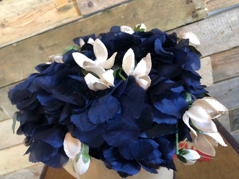 1950s Hat Vintage Hat Womens Hat Union made Mid-century Hat Floral Millinery Hat Vintage Navy /& Cream Flower Petal Hat