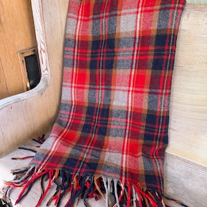 Vintage Pendleton, koc z 100% dziewiczej wełny z winylową torbą transportową i wyściełaną poduszką na siedzisko