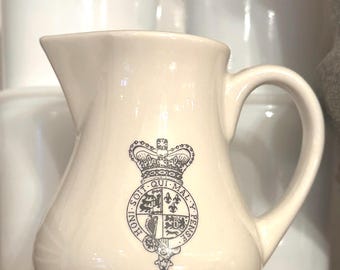 Vintage Homer Laughlin Hotel Ware Milchkännchen, Restaurant-Porzellan-Milchkännchen, weißes Steingut-Milchkännchen, Gastronomiegeschirr, Landhausdekor