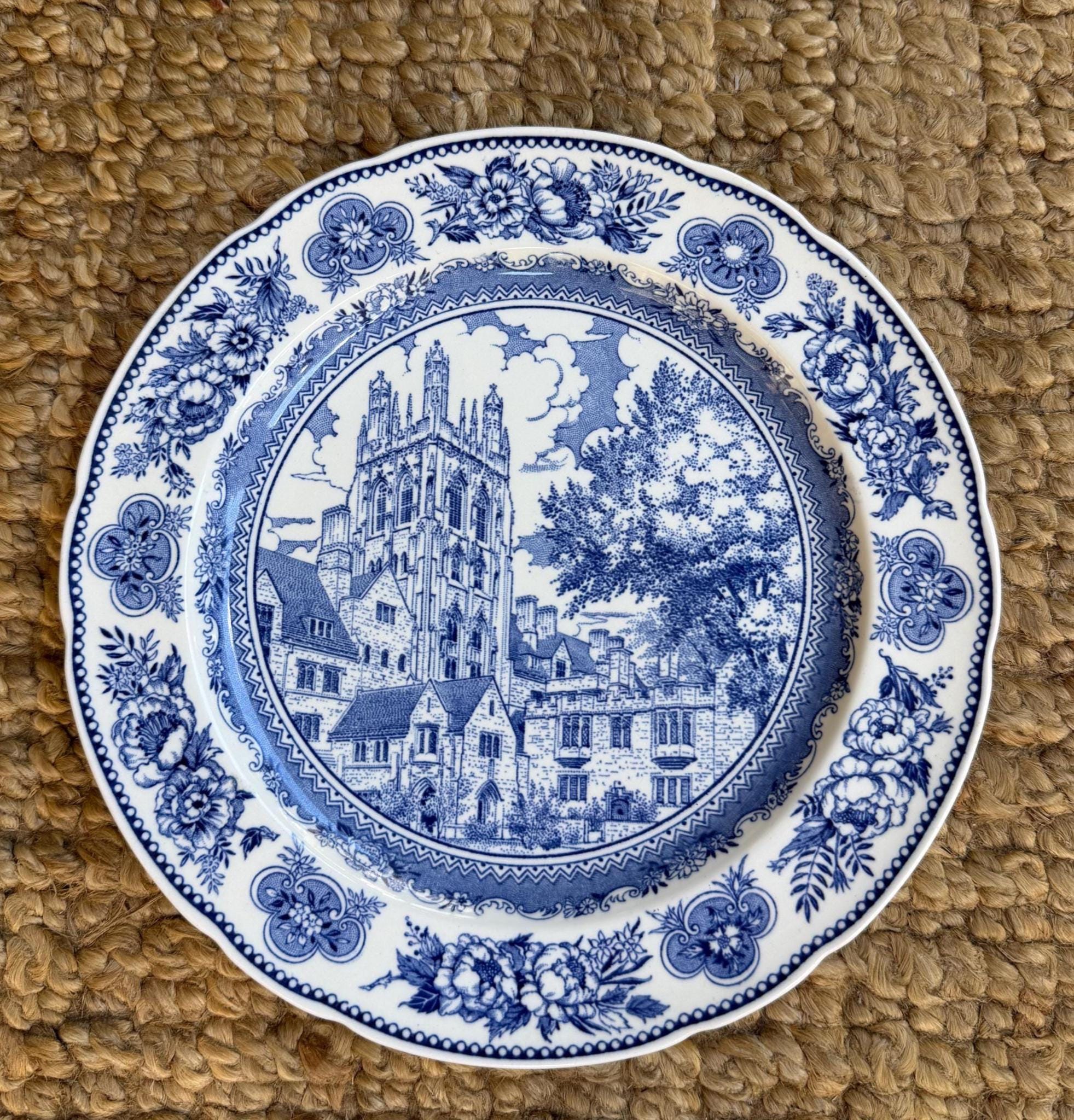 Yale Vintage - Etsy
