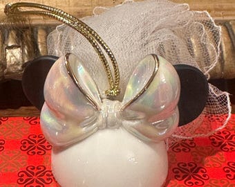 Lenox Disney Minnie Mouse Bride Christmas Ears Ornament – Collectible Holiday Decoration