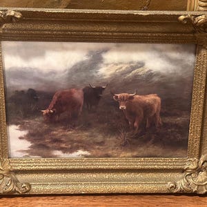 Vintage koeienprint in gouden lijst