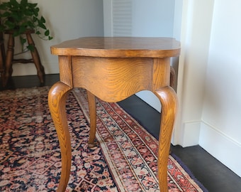 Baker Furniture Small French Antique-Style Accent Table