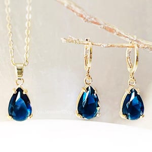 Kleine Blau Saphir Teardrop Schmuck Set Halskette Ohrringe Gold, September Birthstone Geschenk für Mama