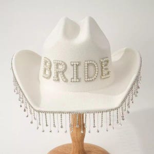 Sombrero de vaquero para novia con flecos de diamantes de imitación y perlas: despedida de soltera vaquera personalizada estilo western