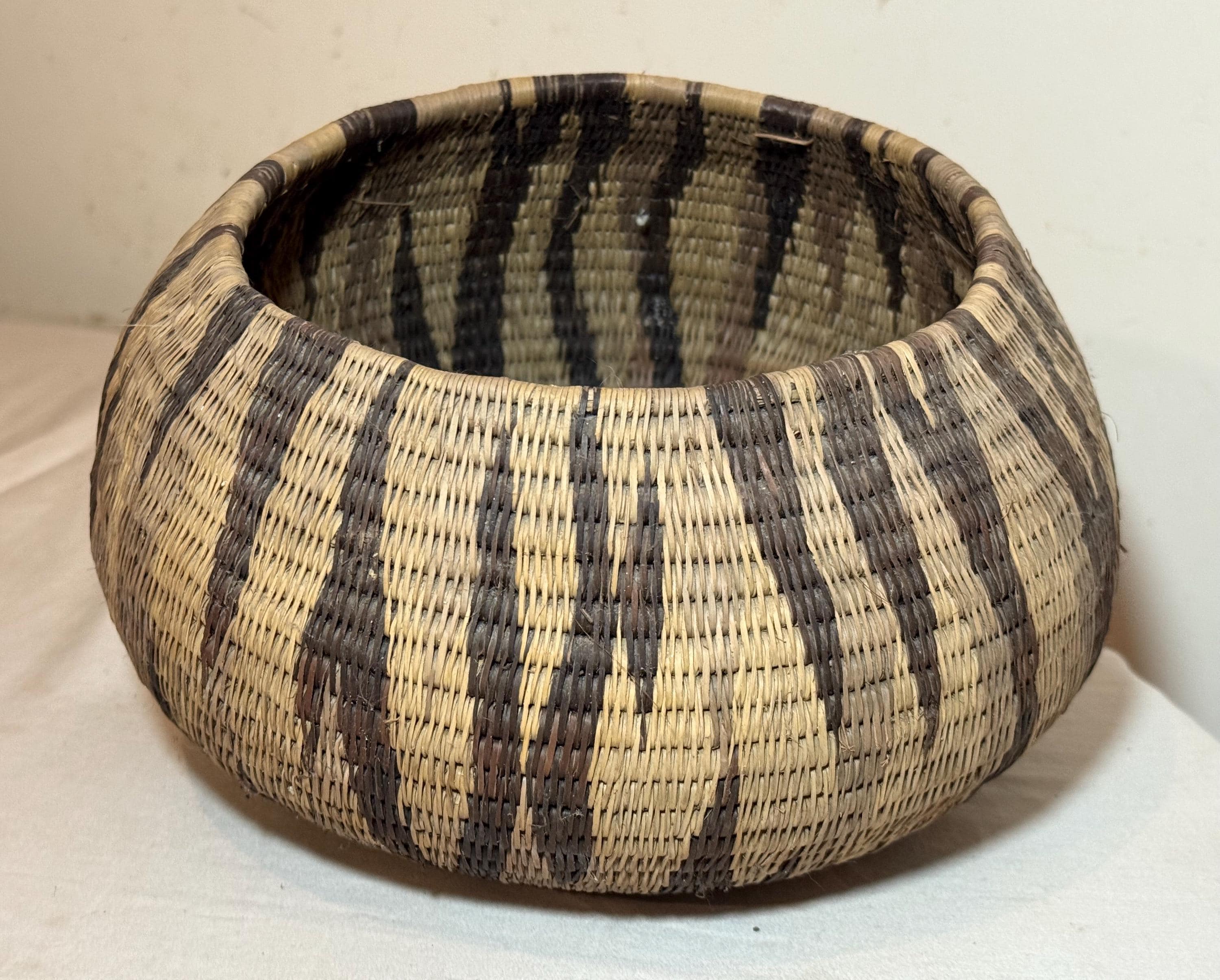 Antique Native American Indian Baskets - Etsy