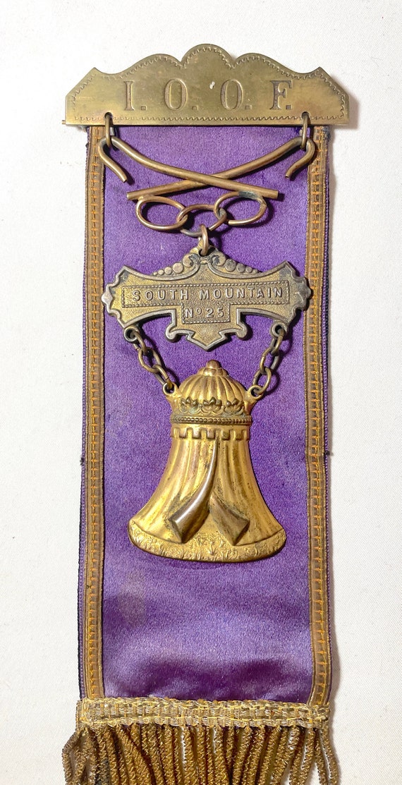 Collection Insignes Odd Fellows Or 10 Carats – 63g – 8 Pins – Rare