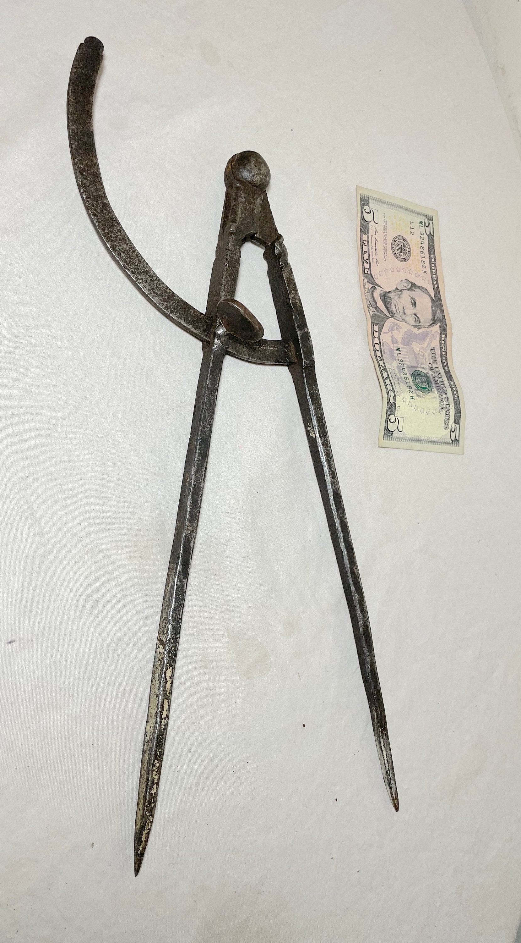 Épingle à revers vintage pêche au touladi sportmanship compétition prix
