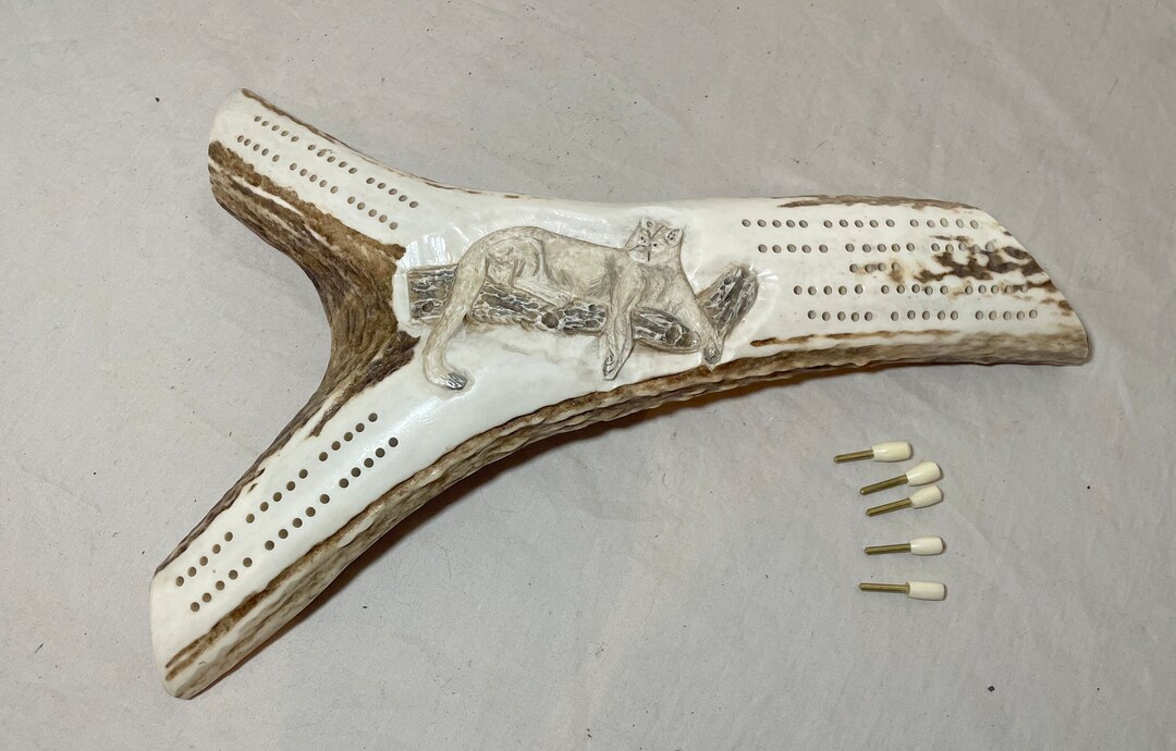 Hand Carved Natural Elk Horn Antler Scrimshaw Brass Big Cat Cribbage Hand Carved Natural Elk Horn Antler Scrimshaw Brass Big Cat Cribbage