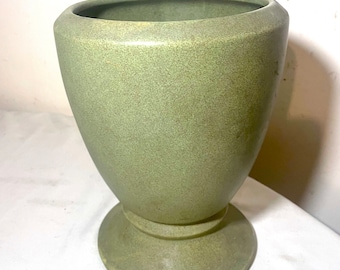 vintage handmade McCoy Floraline green pottery vase planter pot fine ceramic