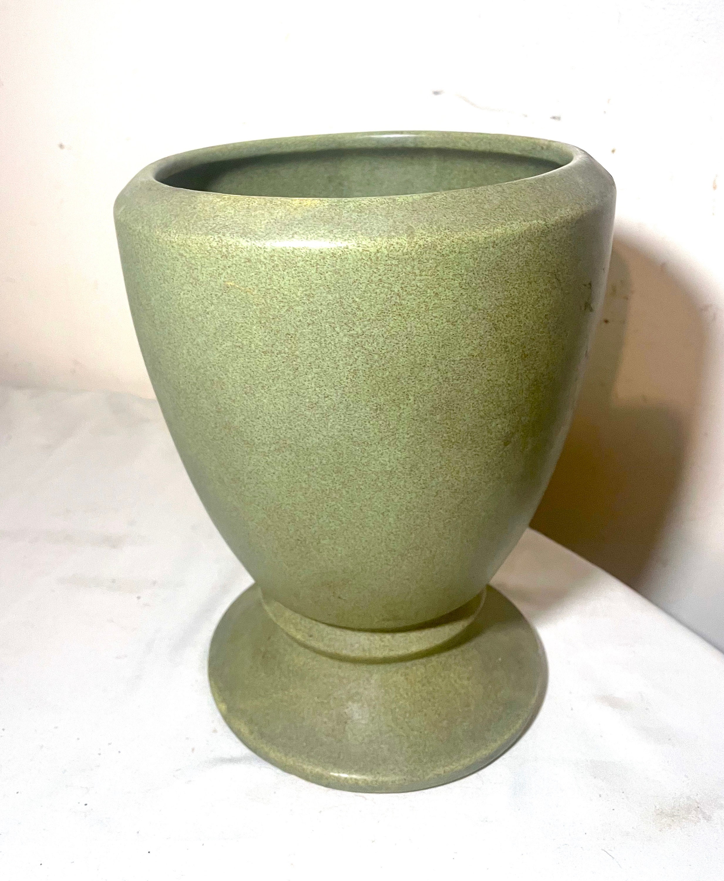 【ooa pottery】green line flower candy vase Vintage Handmade Mccoy Floraline Green Pottery Vase Planter