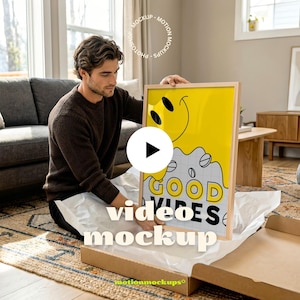 Pode incluir: Um conjunto de três canecas de cerâmica com acabamento manchado e fosco. As canecas são em tons de creme, cinza claro e cinza escuro. Cada caneca tem um design simples e minimalista, perfeito para café ou chá.