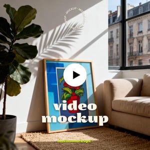 Maqueta de fotograma de vídeo animado de 8x10, maqueta de póster interior iluminado por el sol, maqueta de marco de madera vertical, maqueta de arte mural con luz natural (2 escenas, PSD)