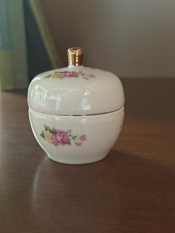 Vintage Floral Porcelain Vanity Trinket Box w/ Go… - image 9