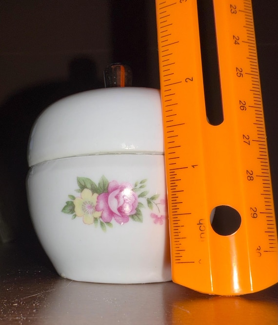 Vintage Floral Porcelain Vanity Trinket Box w/ Go… - image 14