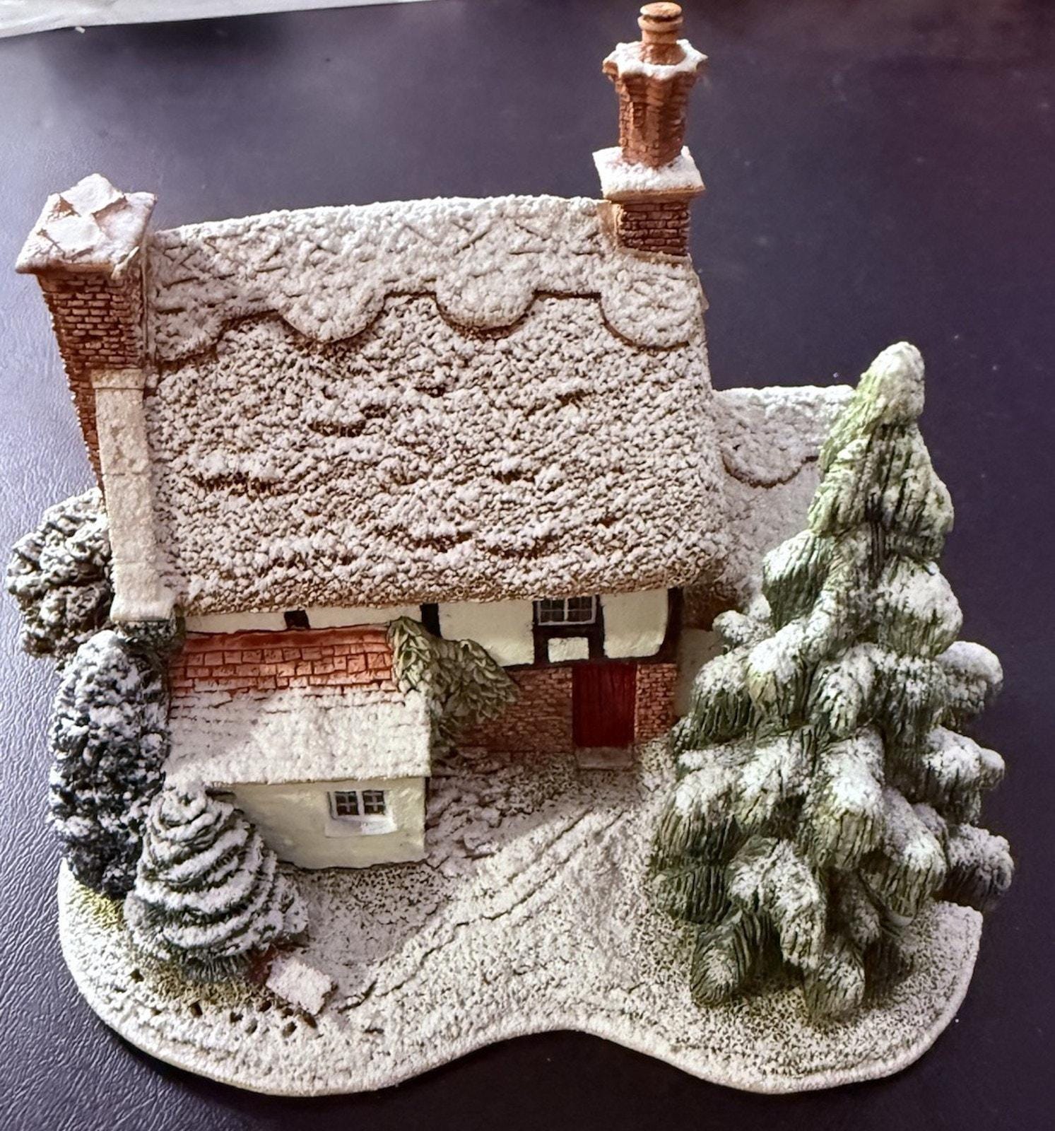 Lilliput Lane Christmas Cottages | eBay