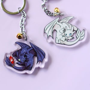 Toothless/ Light Fury - How to Train Your Dragon Phone Charm