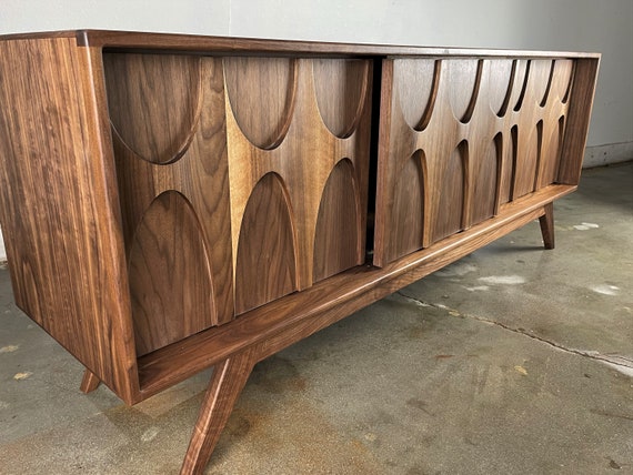 Broyhill entertainment console online