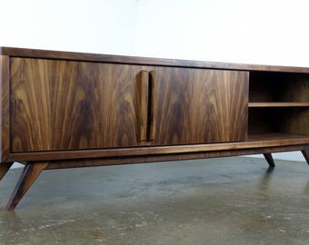 The Lemonade – Mid-Century Modern Walnut TV Console by Monke Haus