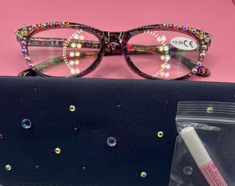 reading glasses with matching case +2.50