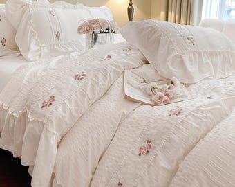 Princess Seersucker Bedding Set | Heart Lace, Washed Cotton 4-Piece