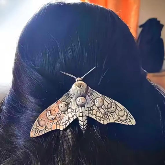 Moth Hair Clip, Gothic Metal Hair Barrette, Moon Hair  display picture 2