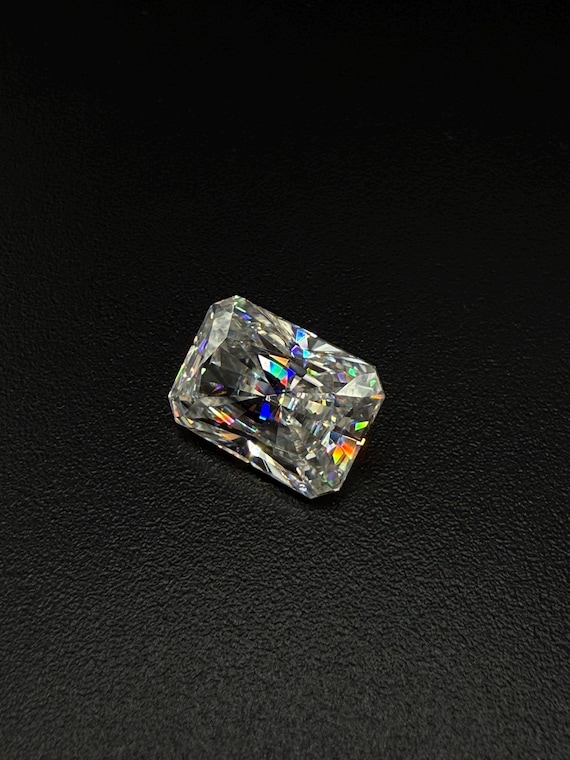 GRA Certified Radiant Cut Moissanite – VVS1 D Color, Loose Stone