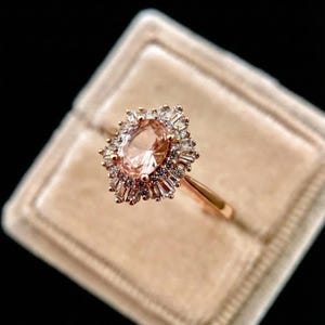 モルガナイトリング、オーバルカットモルガナイトリング、ピンクモルガナイトリング、女性用パーソナライズリング、エンゲージリング、プロポーズリング、プロミスリング