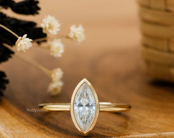 Marquise Cut Moissanit Diamant Solitär Ring, 14K Gelbgold Lünette Ring, Verlobungsring für Sie, Hochzeitsgeschenk