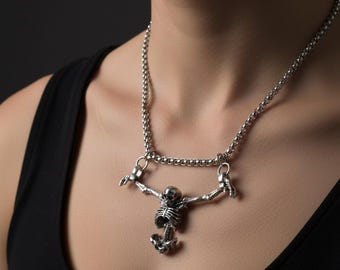 Naszyjnik ze stali nierdzewnej z wisiorkiem w kształcie czaszki – biżuteria gotycko-punkowa Emo