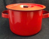 Vintage Enamel on steel Covered Pot. Finel Arabia. Red. Mid Century Modern, Eames Panton era. Danish Modern, 1960 39 s.