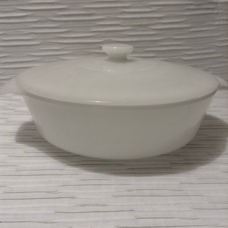 Fire King Anchor Hocking 2 qt Blue Starburst Covered Casserole Vintage 1960 Eames era Mid century modern