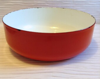 Enamel on steel Large 10" Bowl.  Modernist, White & Red.  Mid Century Modern, Eames Panton era. Danish Modern, Vintage 1960's.
