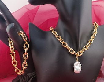 Chunky Gold Chain Necklace & Bracelet Set with Transferable Pearl Pendant - Convertible Statement Jewelry