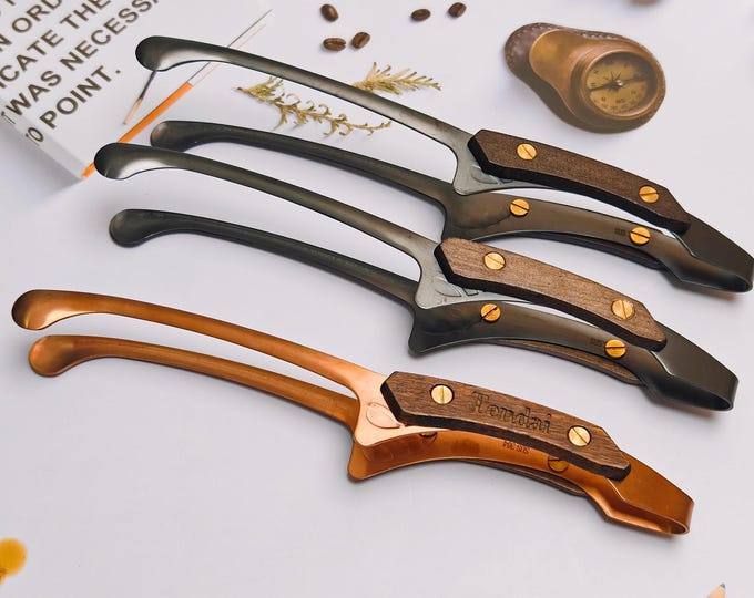 Personalized grill tongs for kitchen grill and barbecue, wooden steel tongs, non-slip heat-resistant cooking tongs, kitchen accessories