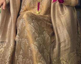 Pure Atlas Tredelat Kameez-byxor Sjalsset: Pakistansk/Indisk Pret bröllopsklänning