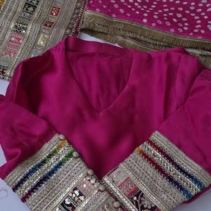 Magenta Sheesha Silk Kurta vid byxset med Chunri Dupatta: Pakistanskt indiskt bröllop bild 12